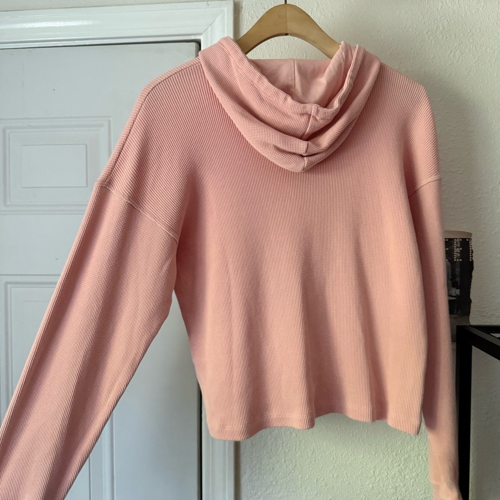 LEALLO light pink cotton waffle thermal knit boxy cropped long sleeve hoodie top - Picture 4 of 7